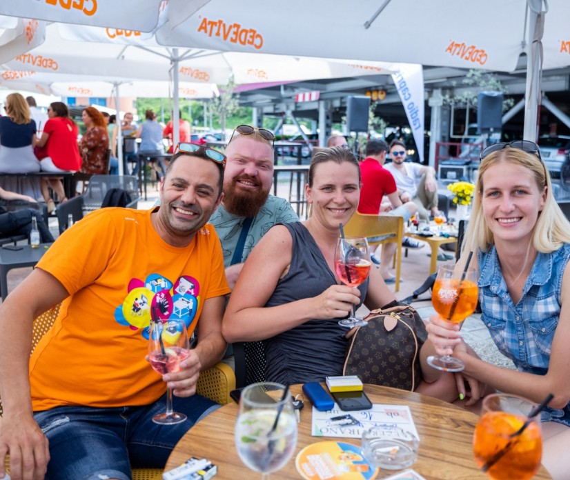 FOTO: Prvi Caprisov afterwork party tega leta je uspel!