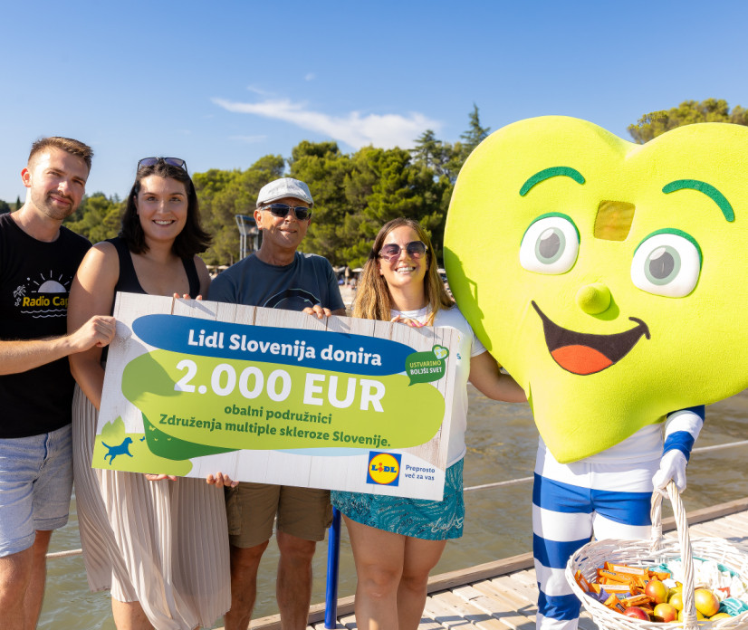 FOTO: Lidl Slovenija v plažnem studiu z donacijo presenetil obalno podružnico Združenja multiple skleroze Slovenija