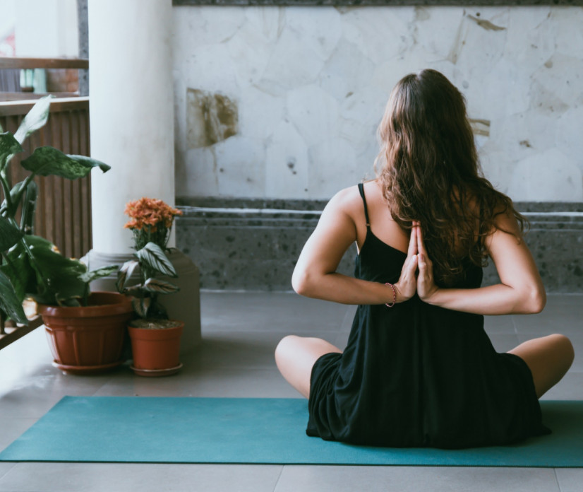CBD proti neboleči menstruaciji in PMS 