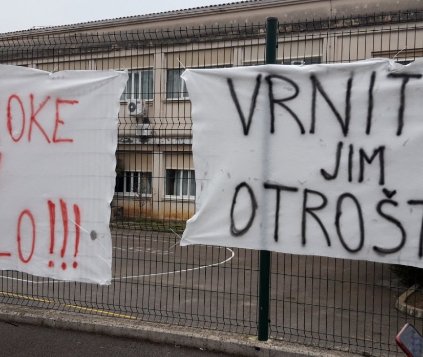 Župani Kopra, Izole in Pirana vlado pozvali k vnovičnemu razmisleku o zapiranju &scaron;ol in vrtcev