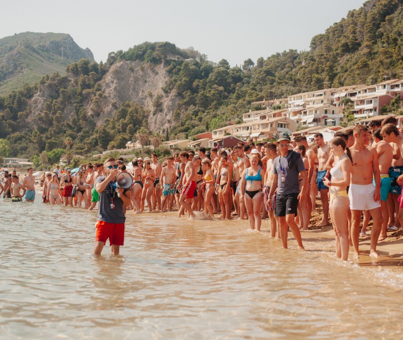 FOTO: Obalni maturanti se ogla&scaron;ajo na Capris