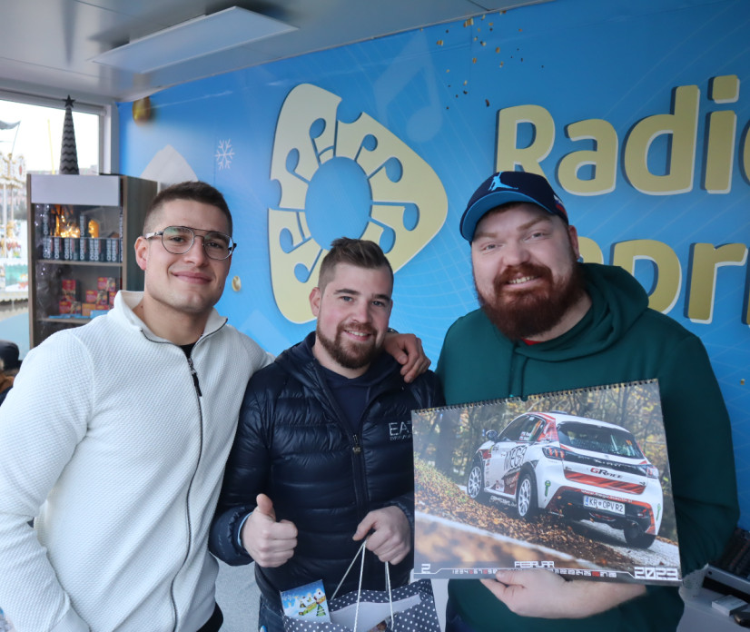 Dobrodelni studio obiskala tudi Nik Prunk in Enej Bobič iz avtomobilističnega kluba G Race