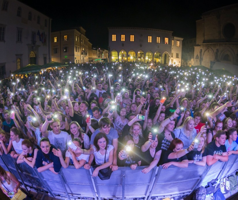 Caprisovi koncerti pomenijo vrhunec glasbenega dogajanja na Obali!