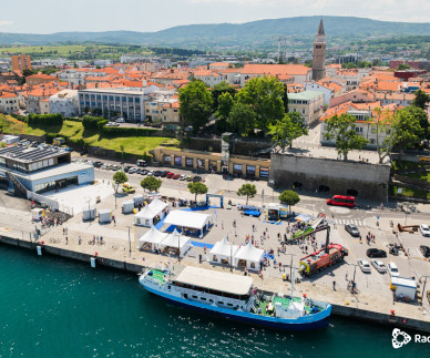 FOTO: Pristani&scaron;ki dan v znamenju sonca in pestrega dogajanja
