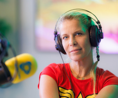 Anika Horvat gre Na polno