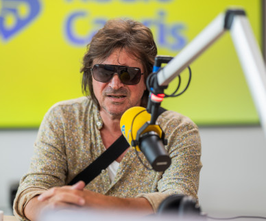 Bijelo Dugme ta petek v Izoli, Alen Islamović gost na Caprisu