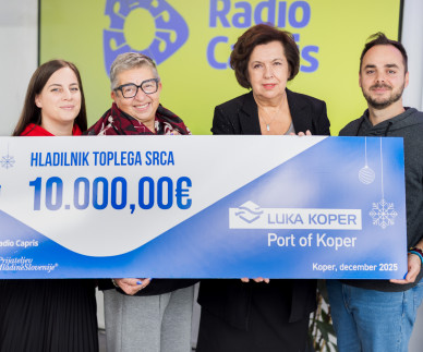 Luka Koper podvojila donacijo &ndash; Hladilnik toplega srca začel z 10.000 evri podpore