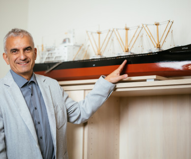 Gregor Strmčnik od Kopra pričakuje 8 milijonov evrov