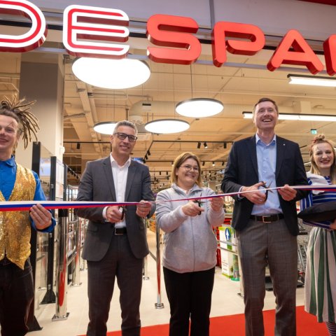 SPAR Slovenija odprl nov format trgovine DESPAR v Planetu Koper  photo